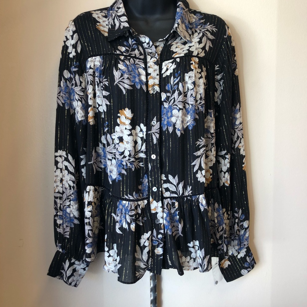 NWT Miss Me Garden Goddess Button Down Floral Top